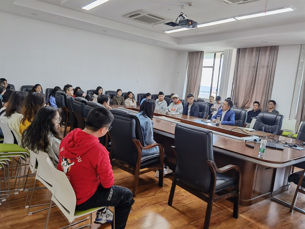 生物工程学院召开研究生毕业生座谈会2.jpg